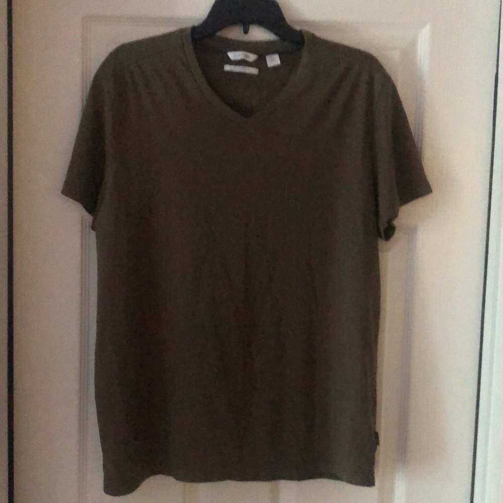 Calvin Klein tshirt